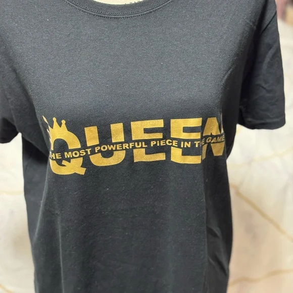 Queen Graphic Tee Black Gold Statement Shirt Casual Boss Babe T Shirt - Picture 2 of 4